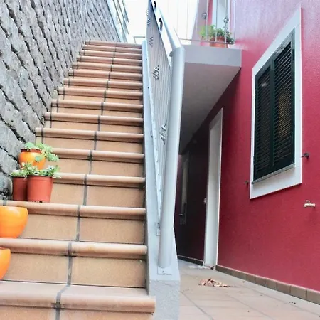 Pink House Ponta do Sol (Madeira)